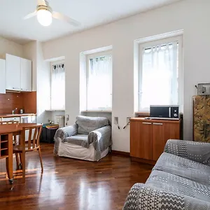 https://edolo-flat.it-lombardy.com