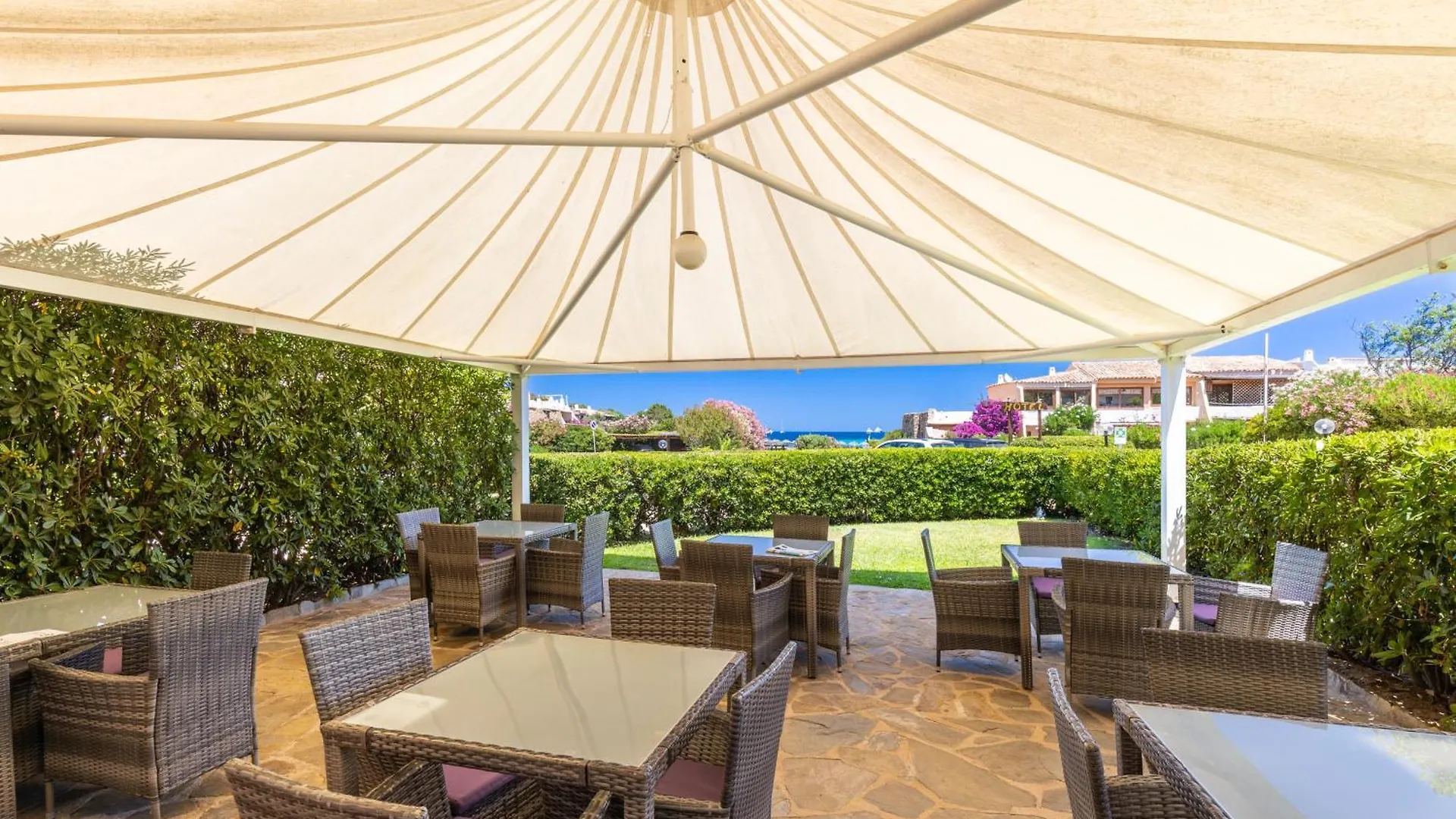 Hotel Piccolo Pevero Porto Cervo 3*,  Italy